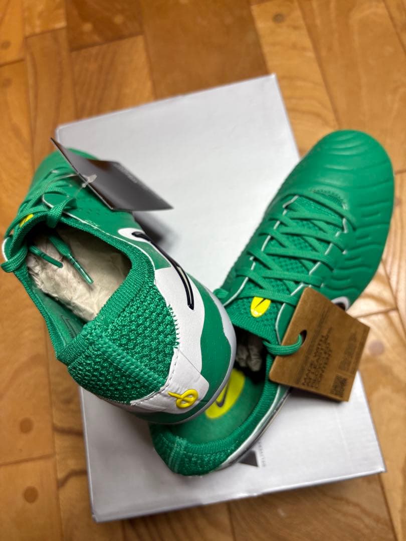 新品　大特価　限定　ナイキ　レジェンド 10 エリート FG LV8 25.5