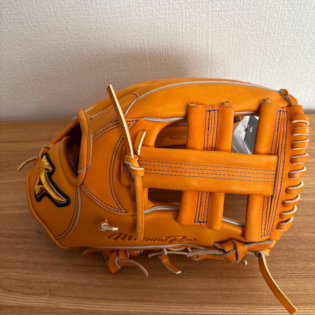 ミズノプロ　硬式用　グラブ　定価72,600円　グローブ　内野用　HAGA