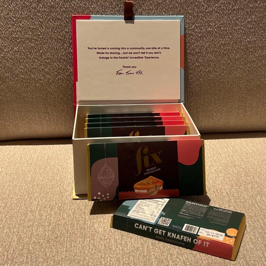 Fix dessert chocolate ピスタチオ ダーク6枚　箱付き