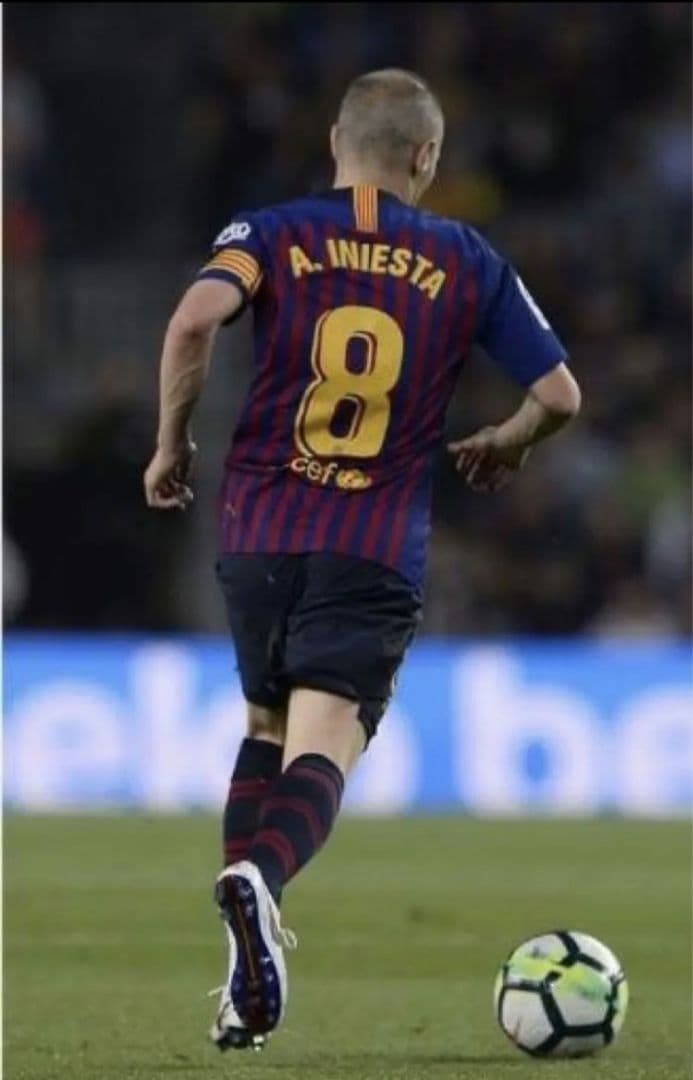 イニエスタ　サイン　ユニフォーム