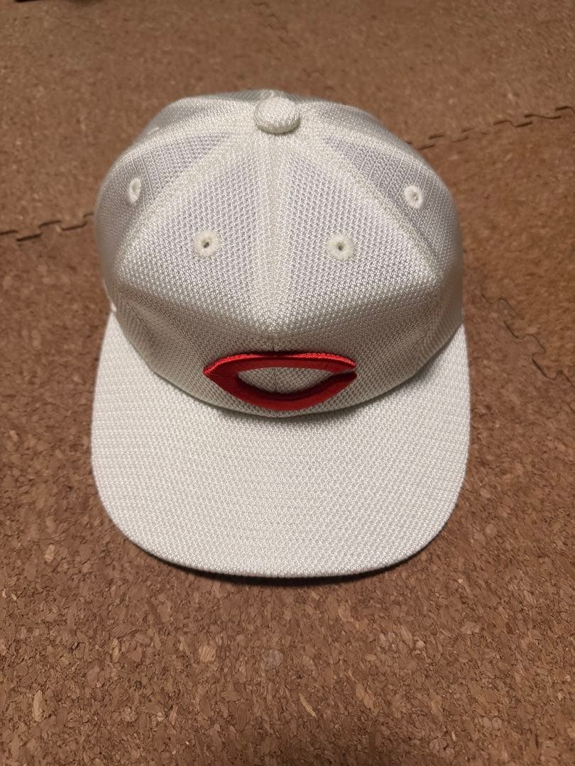 智弁学園　甲子園帽子