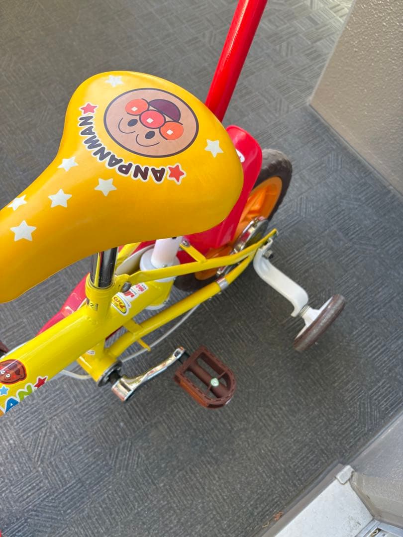 アンパンマン　幼児用自転車　12インチ