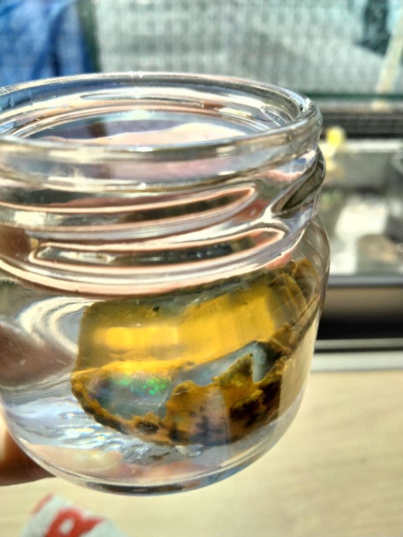 国産オパール　原石　国産　鉱物　国産鉱物　オパール　原石　美しいオパール123