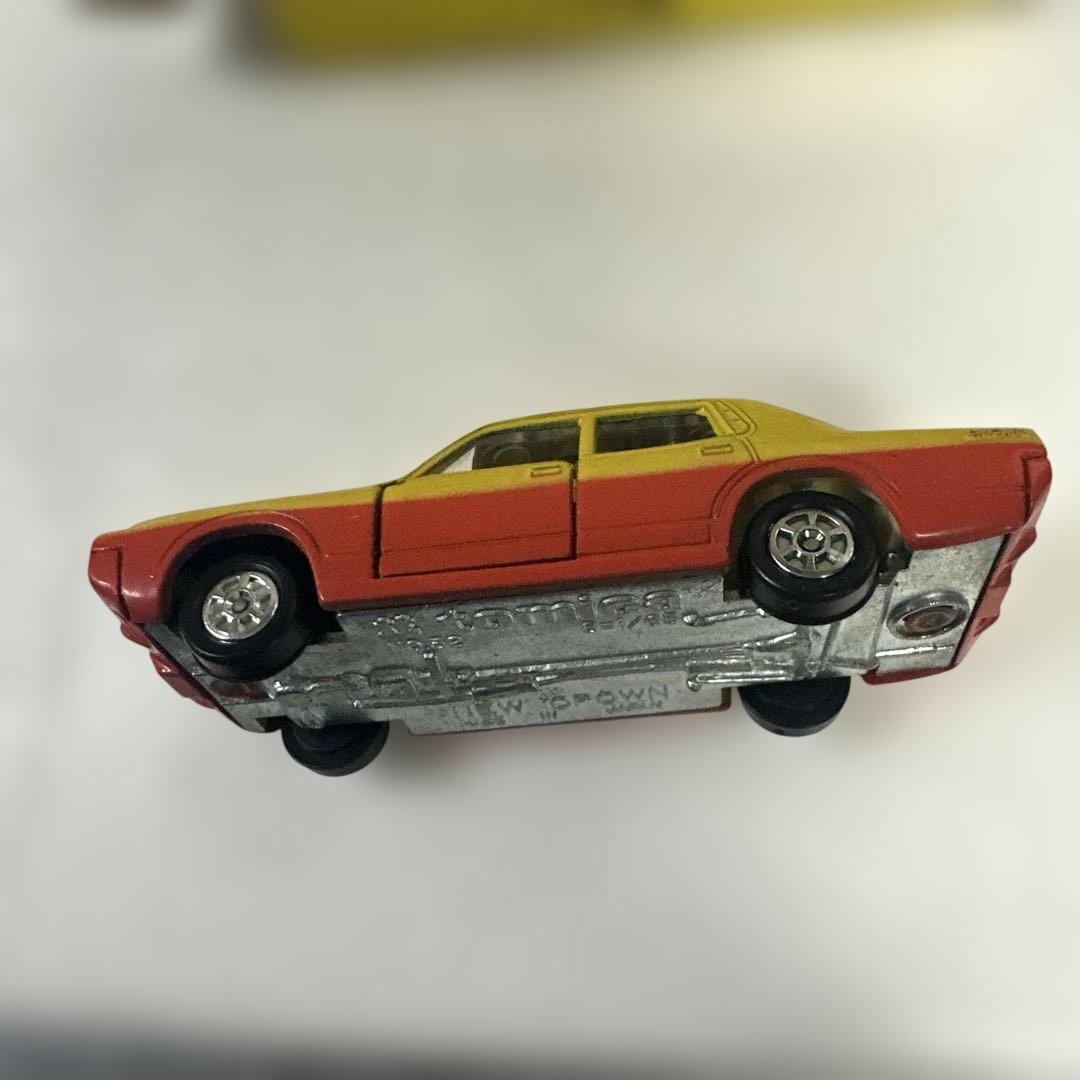 トミカ黒箱No.28TOYOTA クラウン　タクシー ヴィンテージ