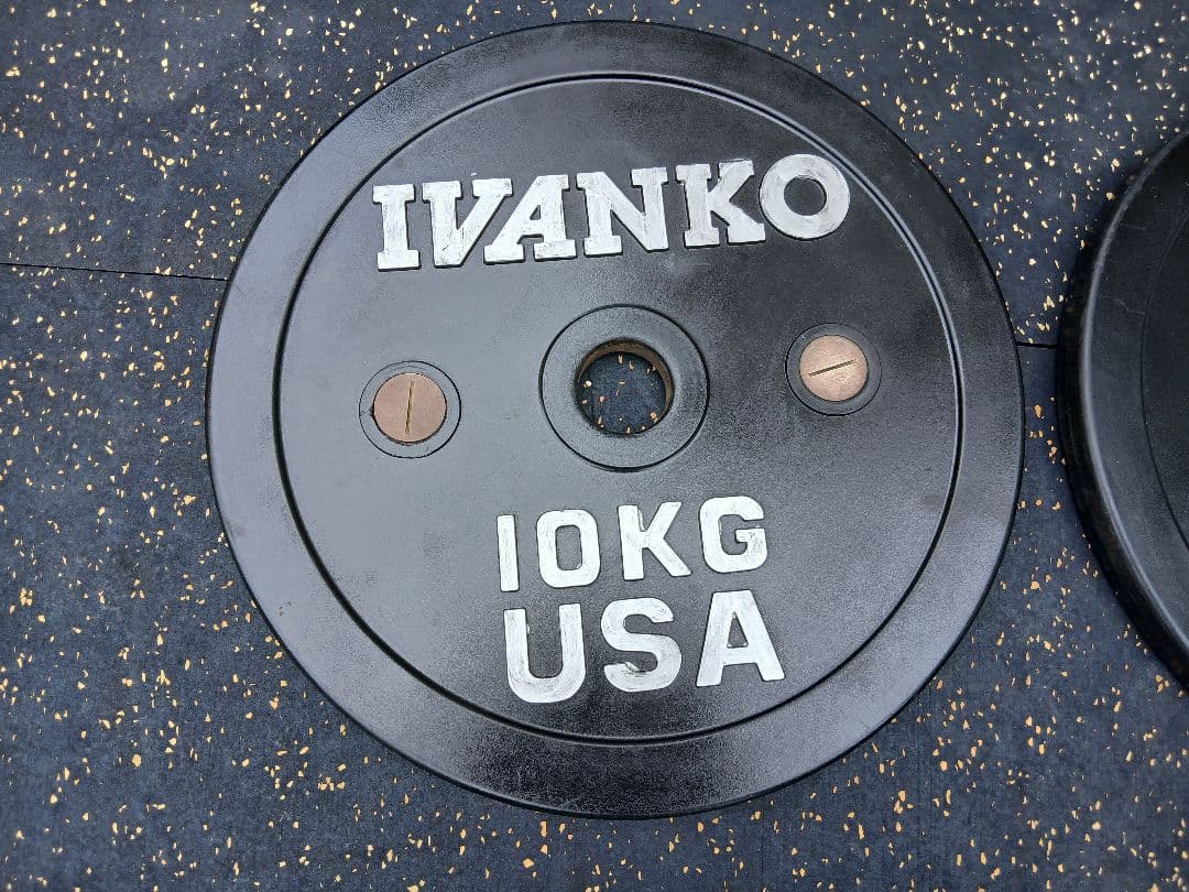 IVANKO(イヴァンコ)バー バンパープレート 10kg x 2枚　穴50mm