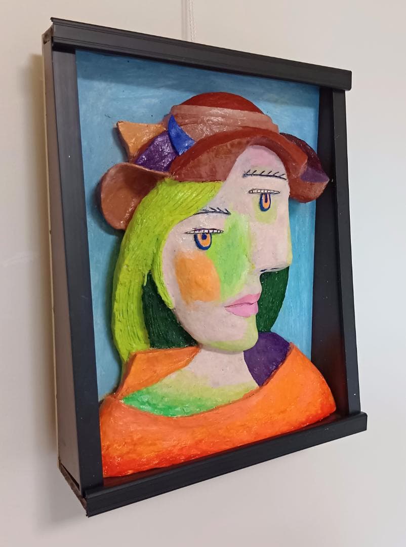 「キュビスムの女の顔」（未来絵画）