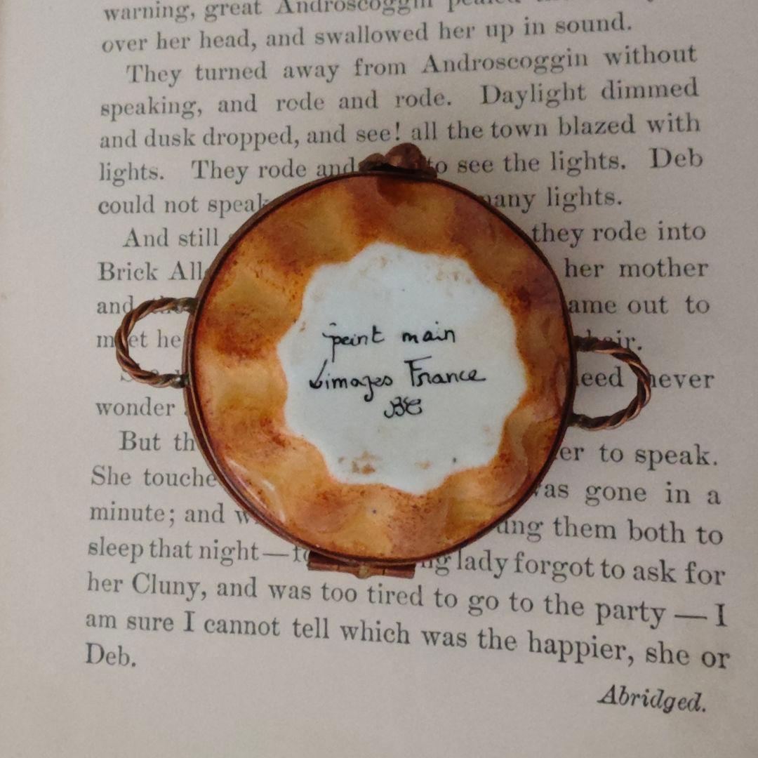 リモージュボックス　ベリータルト　フランス製　陶器　小物入れ　ミニチュア