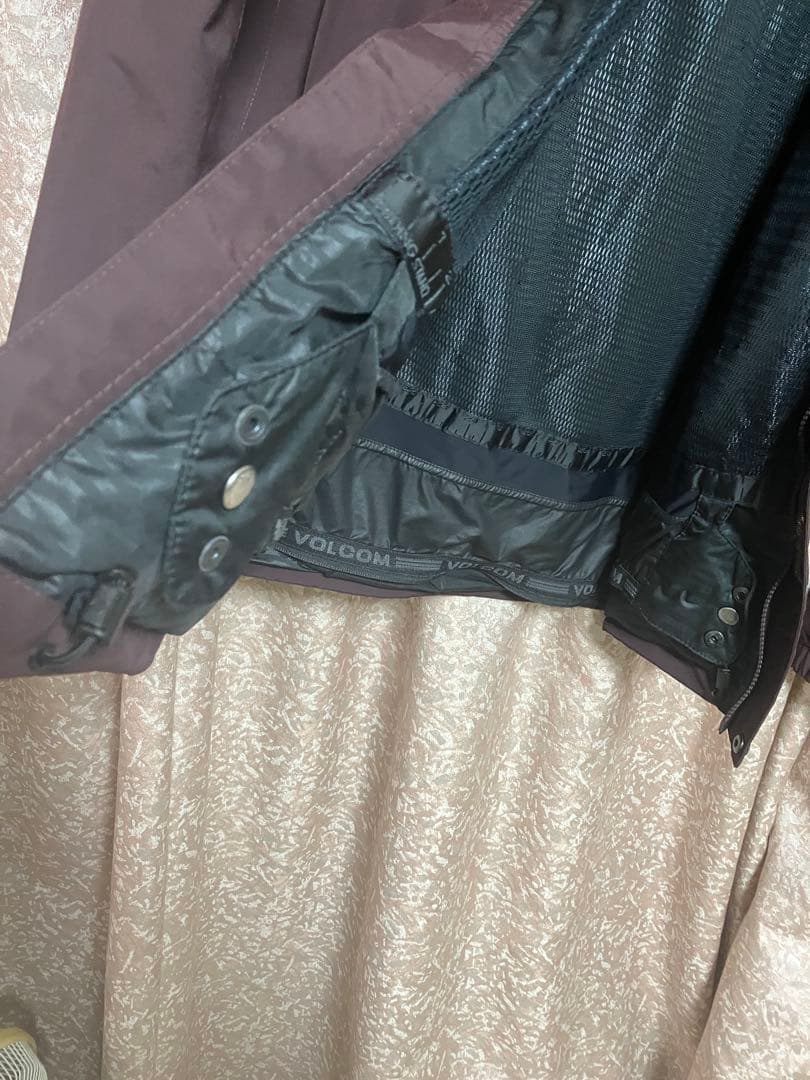 ボルコム　ゴアテックス　L スノボーウェア