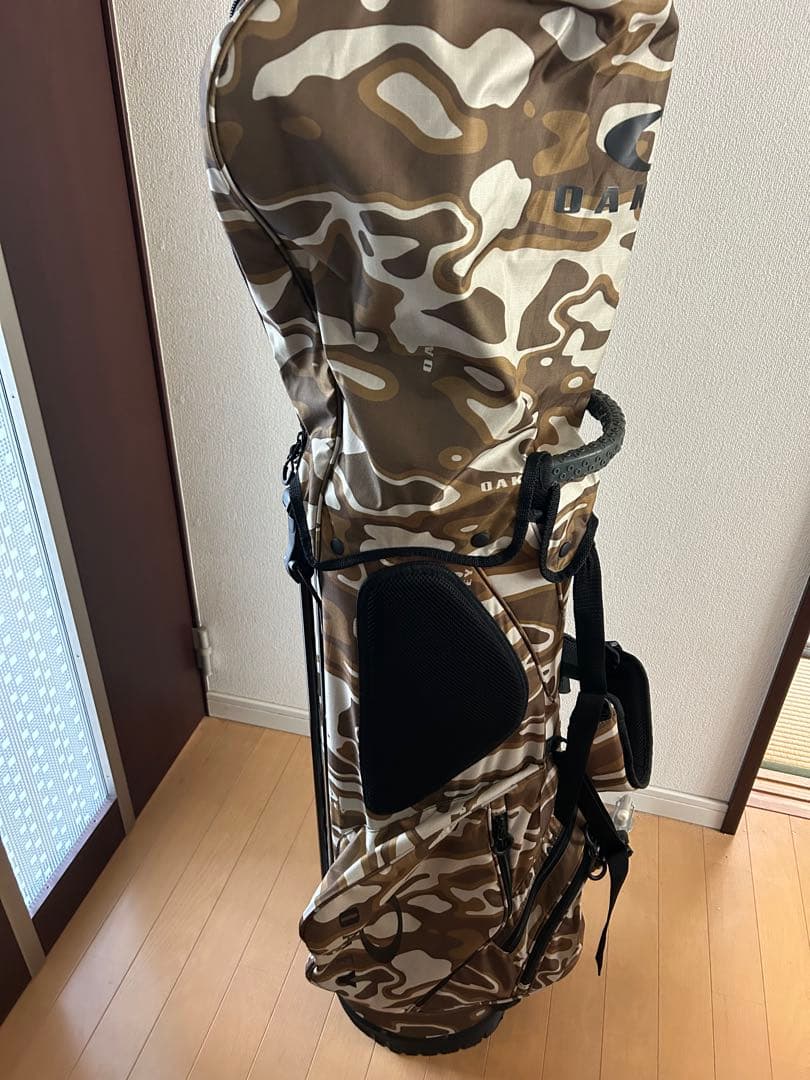 最終価格‼️オークリー OAKLEY 人気の迷彩　ゴルフ　キャディバッグ