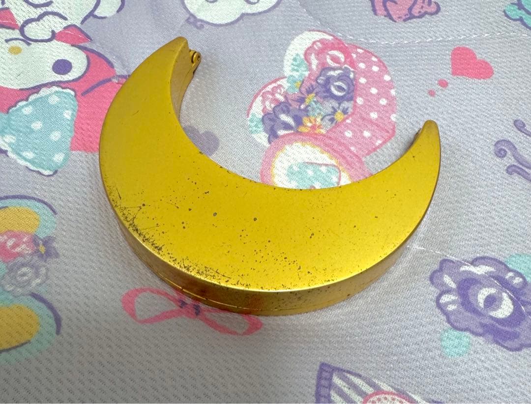 コードネームはセーラーV 金属製クレッセントコンパクト セーラーヴィーナス