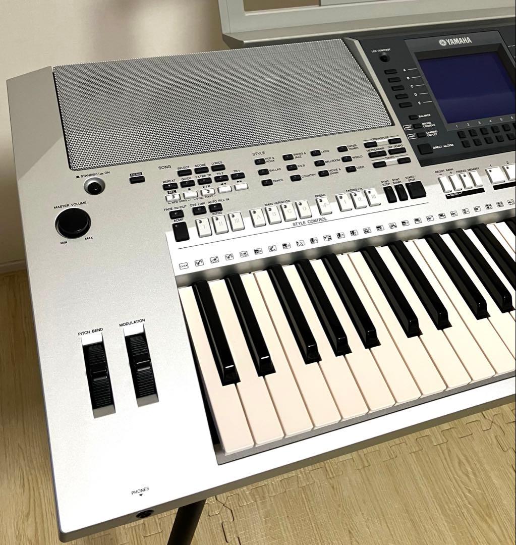 美品 送料無料 動作保証 YAMAHA PSR-S700 ポータブルキーボード