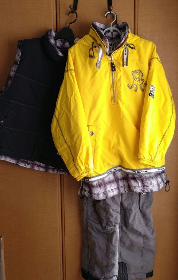 希少　フェニックス　スキーウェアセット　イエロー フード　リバーシブルベスト