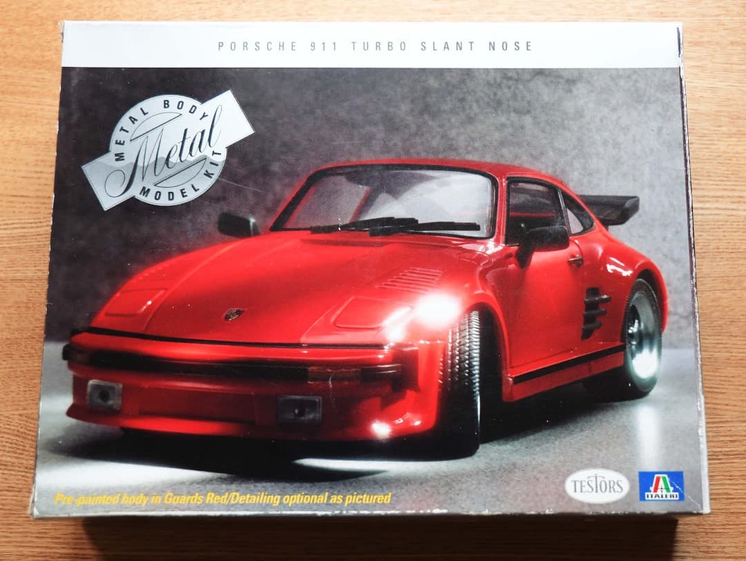 ポルシェ911ターボ／メタルモデルキット／ヴィンテージ品