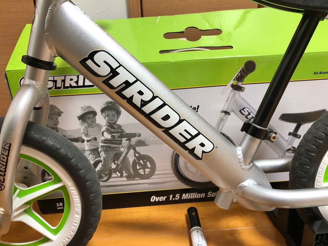 美品★ストライダー プロSTRIDER PRO シルバー　純正スタンド付き