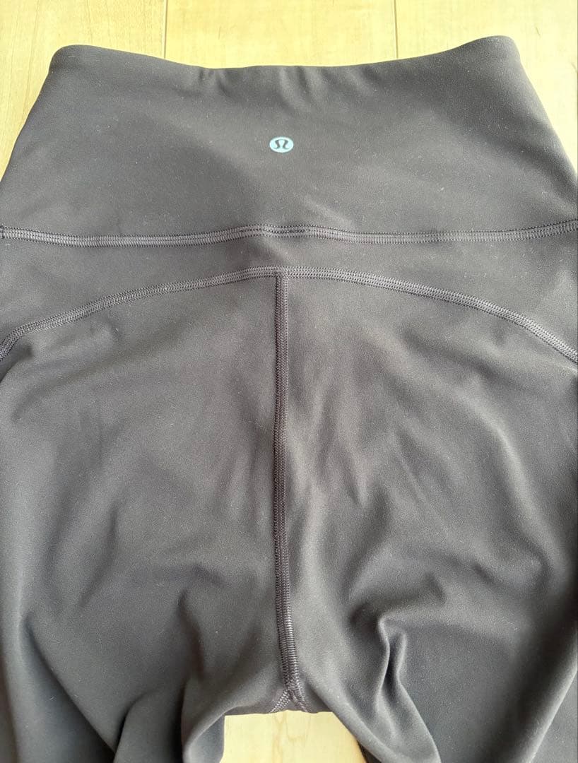 ルルレモン スーパーハイライズフレアパンツ Nulu アジアフィット ｓ