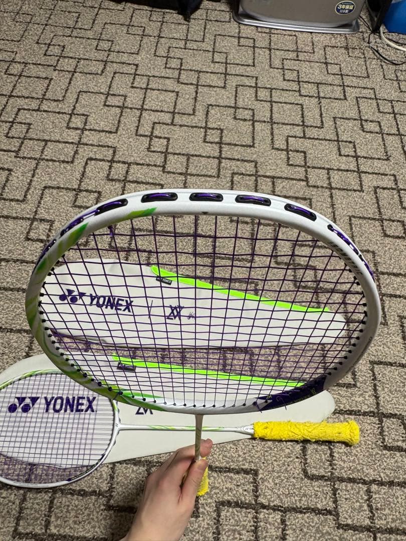 ヨネックス アストロクス100zz VA 4UG5 2本セット(別売可能)