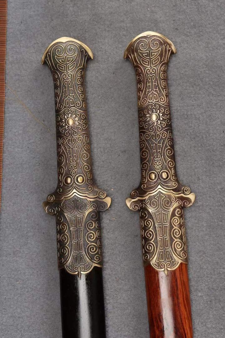 【銅装短剣】古兵器 武具　刀装具　日本刀　模造刀 居合刀  肋差   短刀 1本