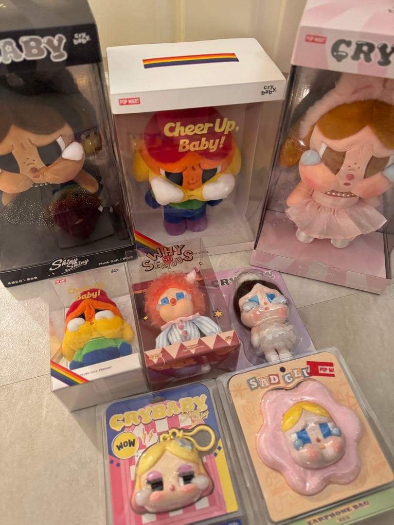 CRYBABY SHINY SHINY ピンクとブラック2個セットと、他まとめ