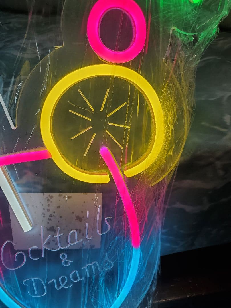 カクテルグラス ネオンライト Cocktails & Dreams