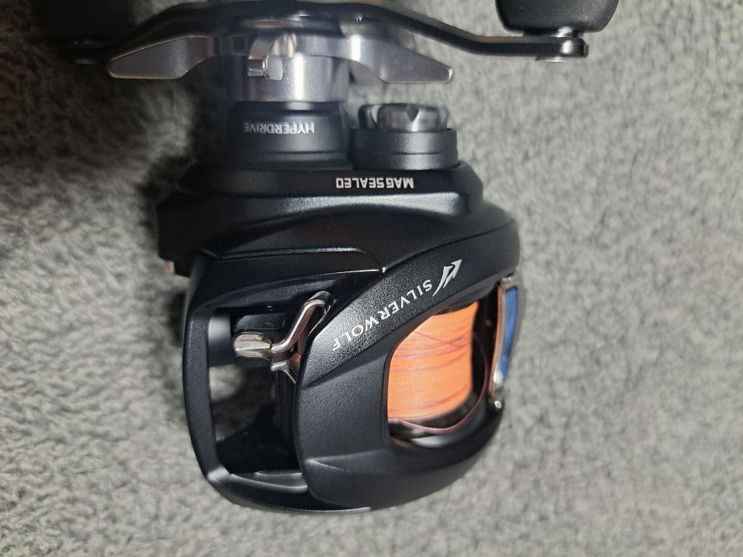 美品 シルバーウルフ 1000XH sv tw ダイワ ベイト PEスペシャル