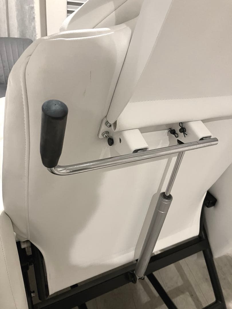 美品⭐️タカラベルモント製　アイラッシュリクライニングチェア　リーチェ　白