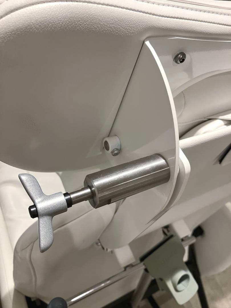 美品⭐️タカラベルモント製　アイラッシュリクライニングチェア　リーチェ　白