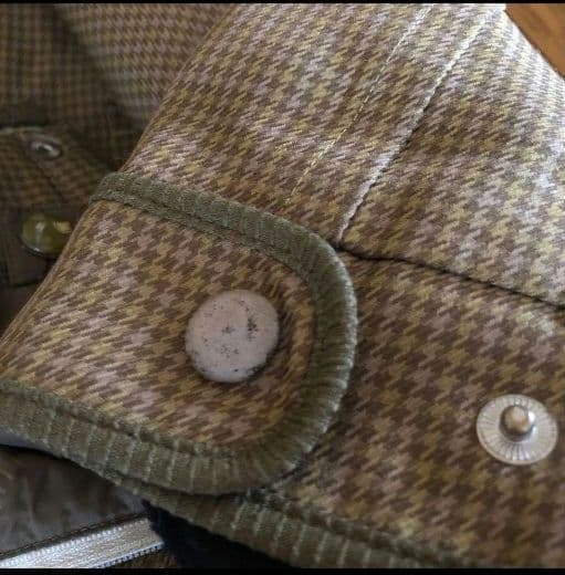 スノーボードウェア(女性用) ベージュ・カーキチェック茶系