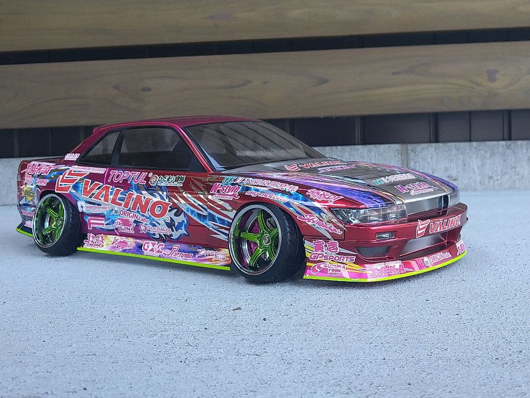 【在庫処分】アディクション　D-MAX　S13シルビア　塗装済新品ラジコンボディ