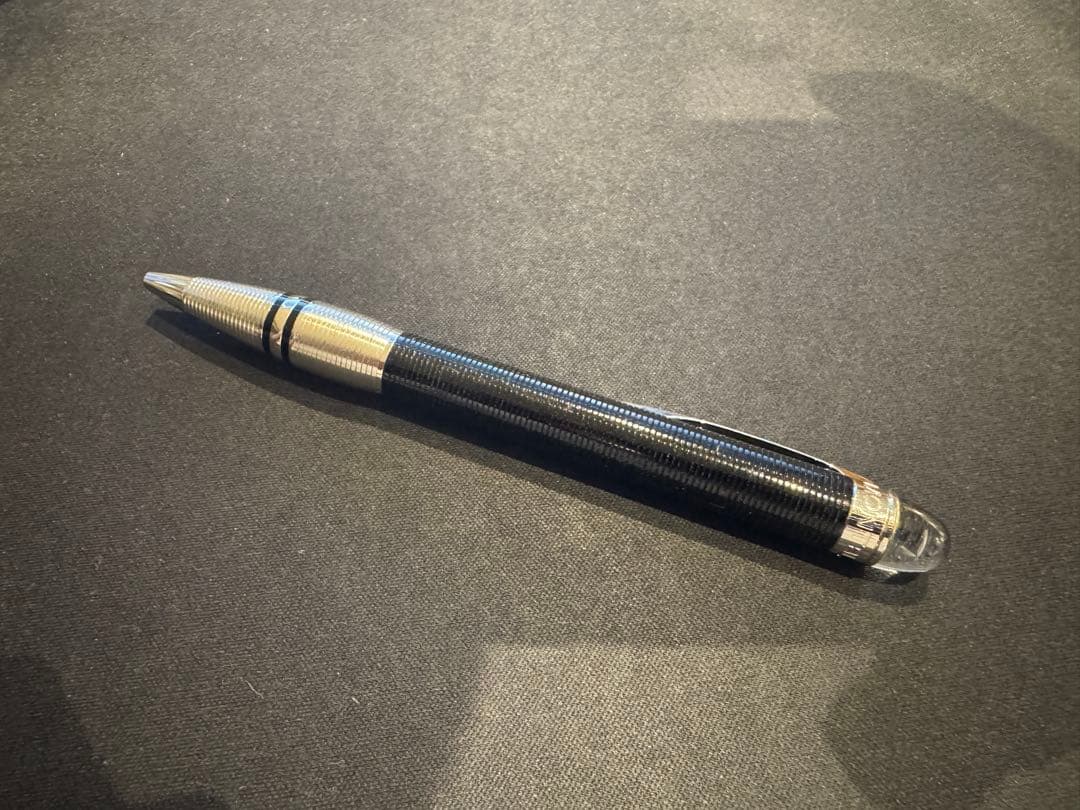 モンブラン　MONTBLANC 黒 ボールペン