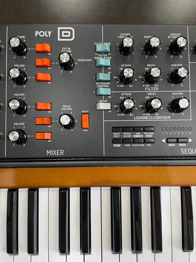 ベリンガー poly d BEHRINGER POLY D