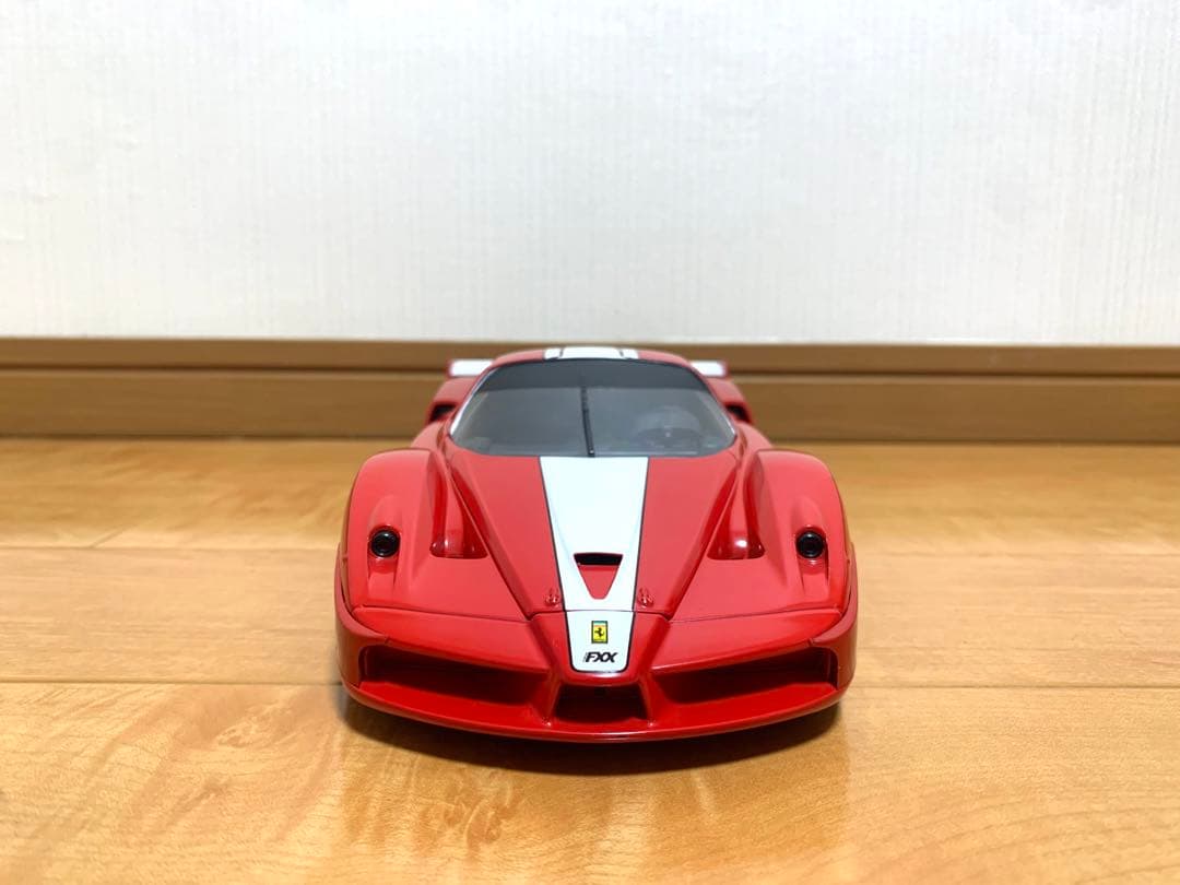 Hot Wheels FERRARI FXX 赤 1:18 ミニカー