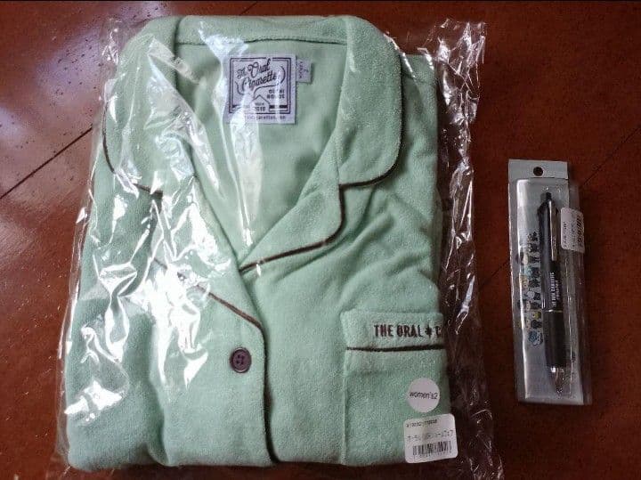 THEORALCIGARETTES　受注生産　はぴだんぶい　ルームウェア　ペン