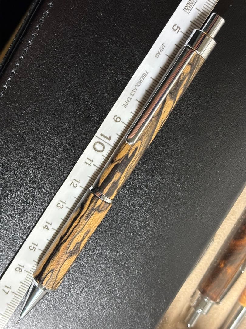 クラフトエー ペールムーンエボニー シャープペンシル craftA