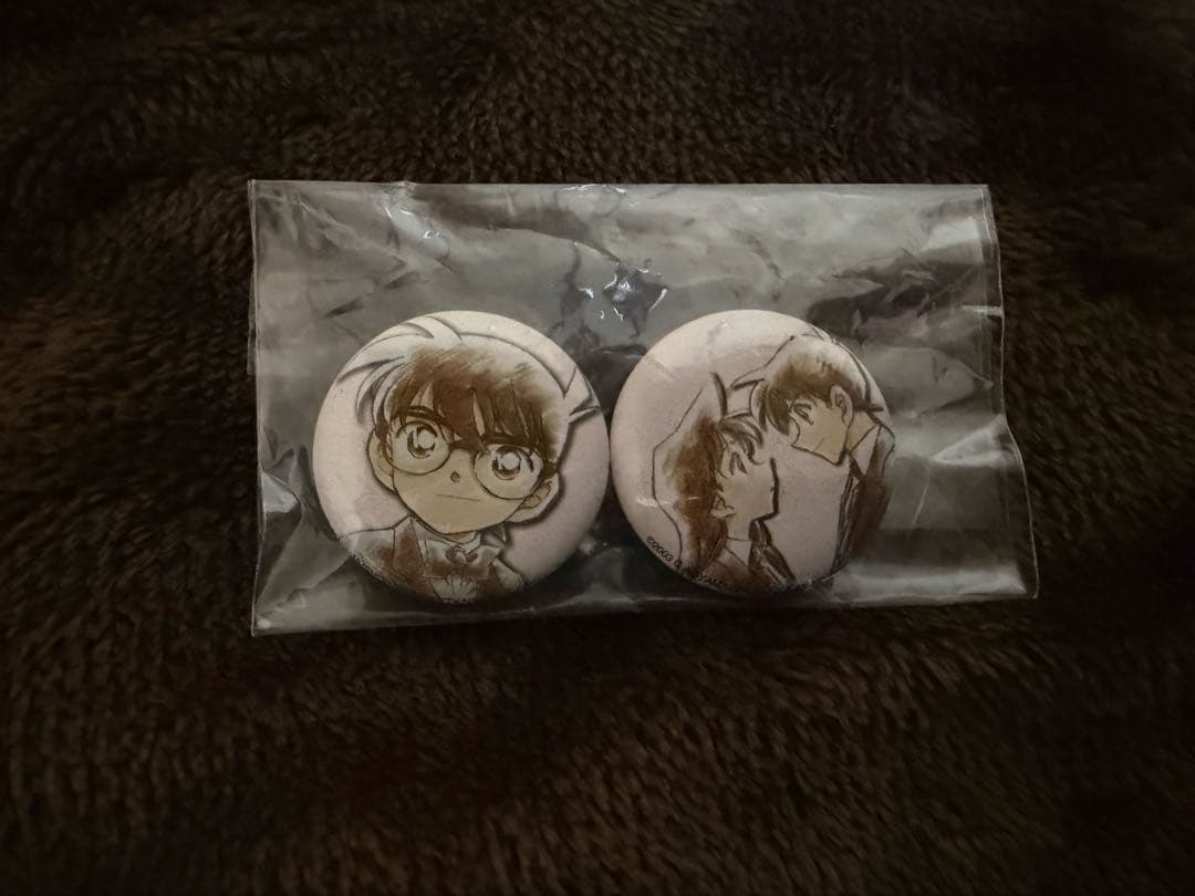 名探偵コナン 迷宮の十字路 ノート 下敷き 缶バッジ