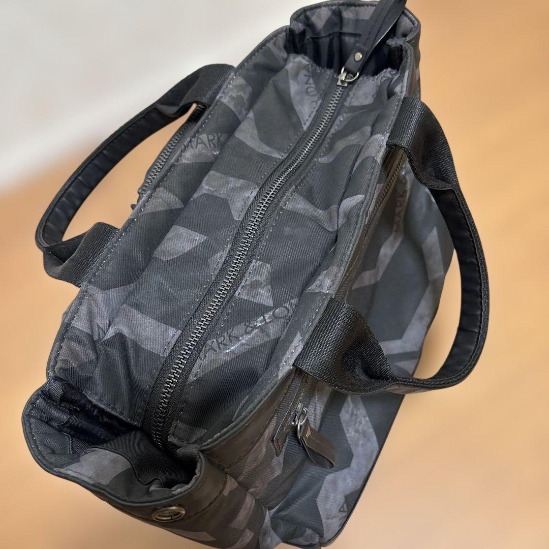 マークアンドロナ・ラウンドトートバッグ