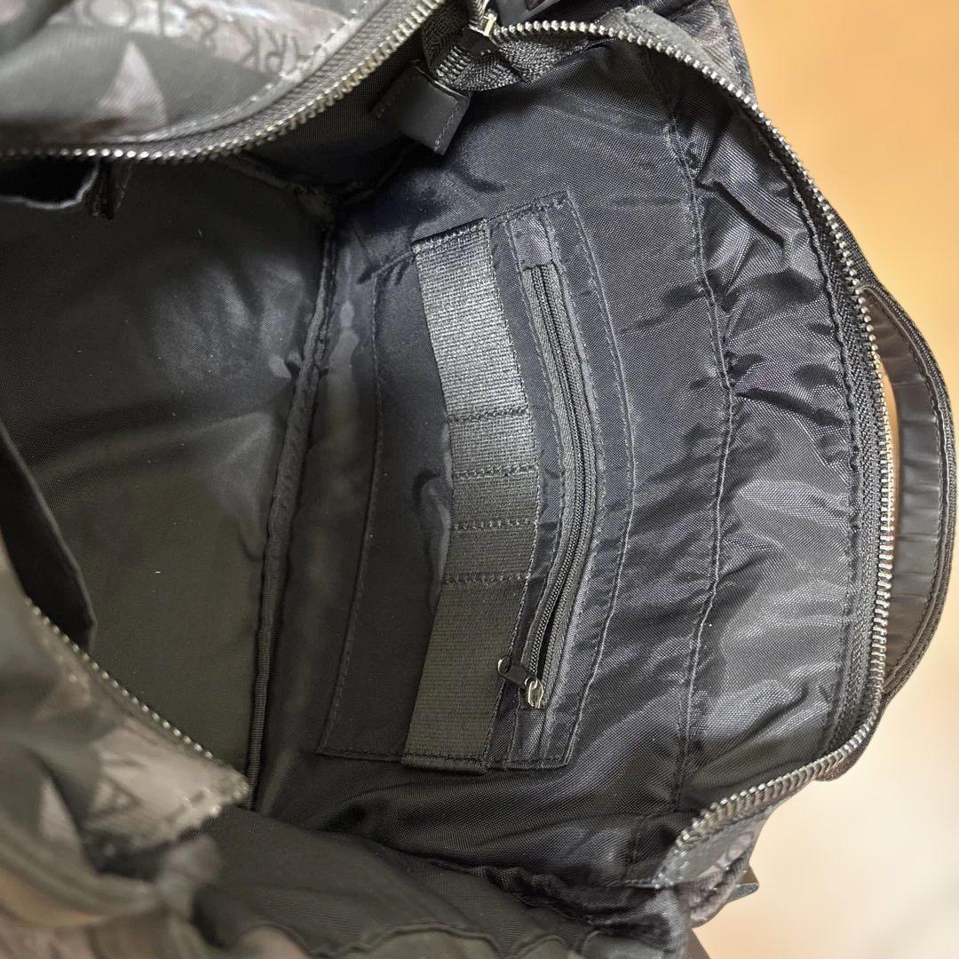 マークアンドロナ・ラウンドトートバッグ