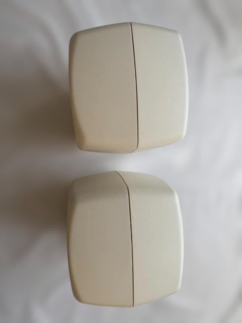 値下 GENELEC 8020B ホワイト スタジオモニタースピーカー　ペア