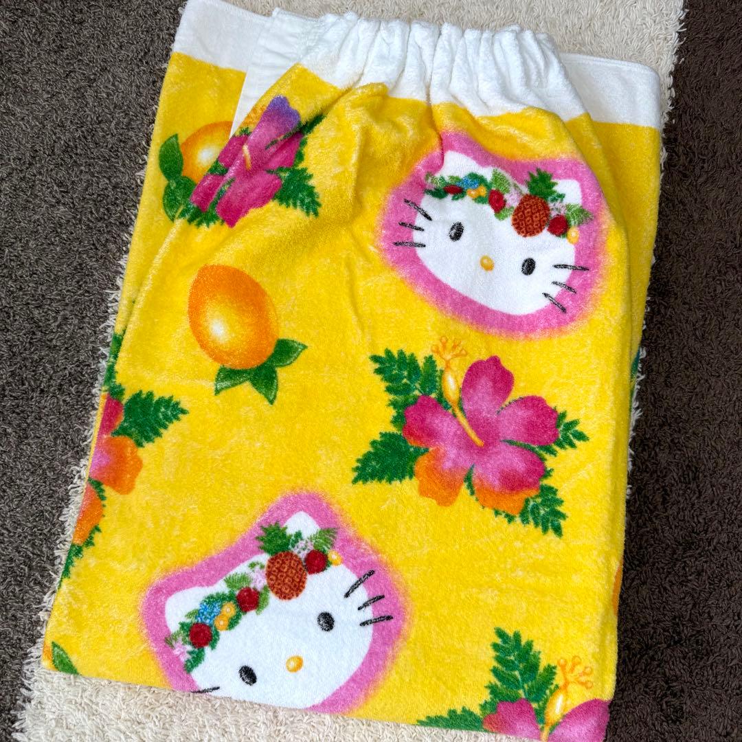 美品　サンリオ　ハローキティ⭐︎トロピカル⭐︎ フルーツ　ハイビスカス　ラップタオル