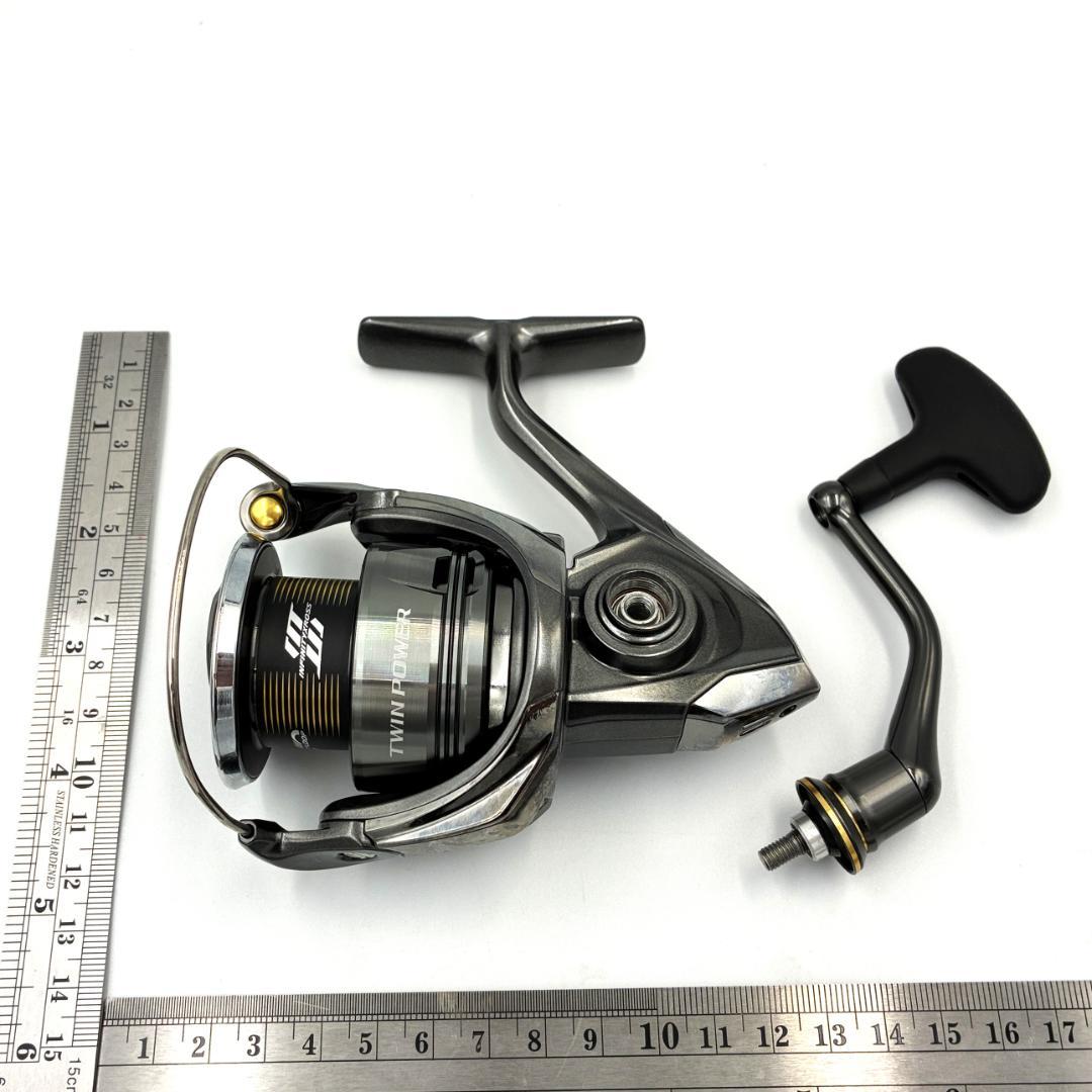 新品・未使用 シマノ ツインパワー C3000XG 2024年モデル