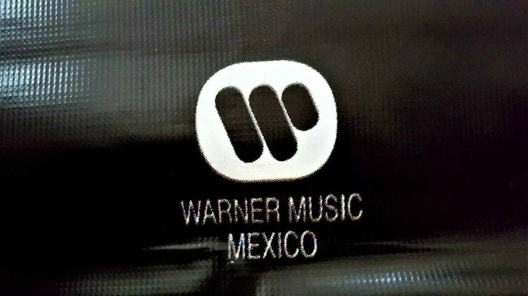 マドンナ　Confessions　メキシコ製　大判 厚手 ビニール製 ポスター