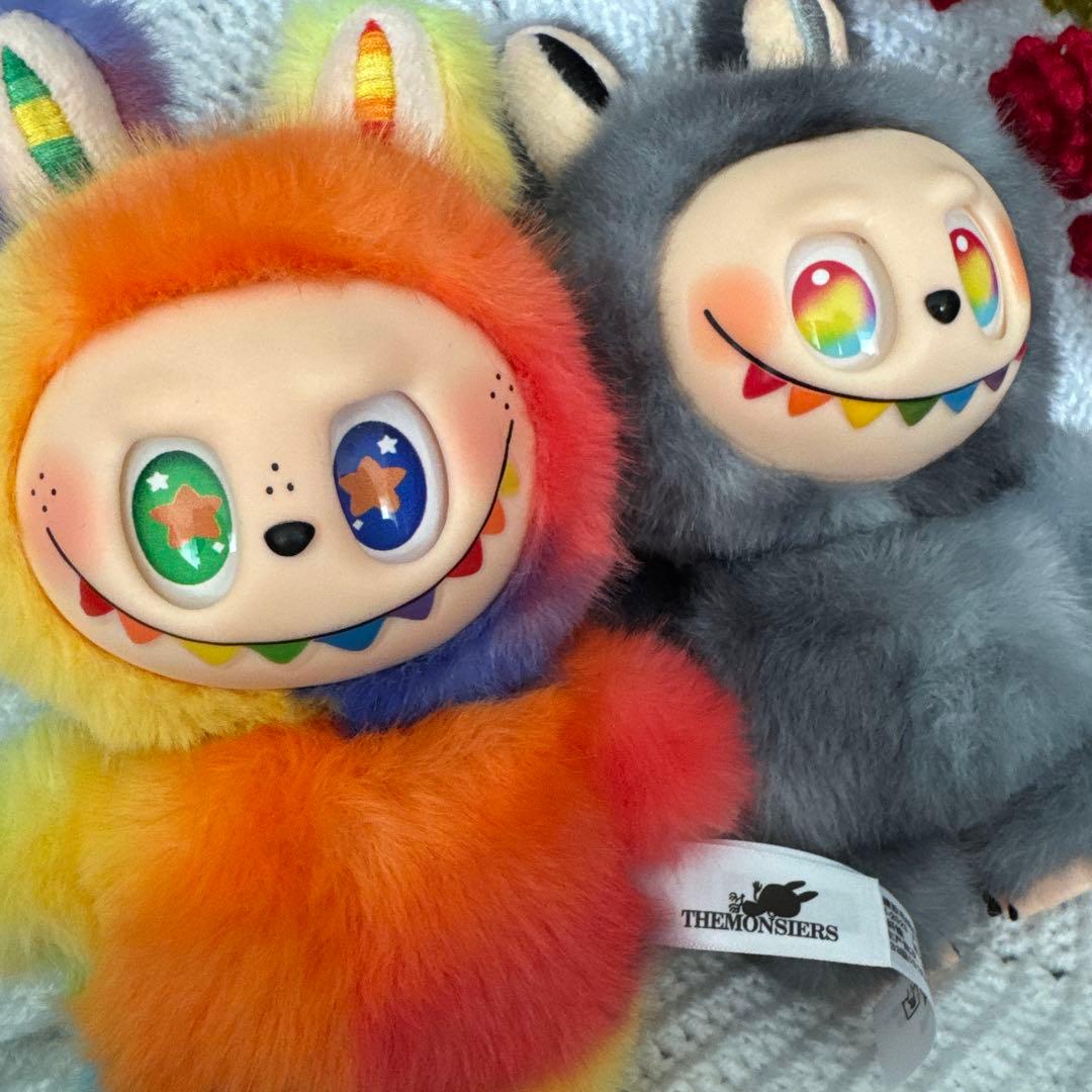 ラブブ Labubu 海外限定エナジー 2体セット シークレット