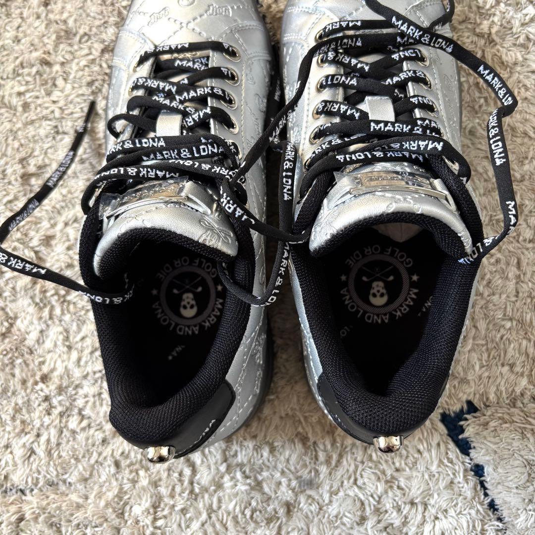 【未使用級✨】マークアンドロナ　スニーカー　シューズ　シルバー　24cm