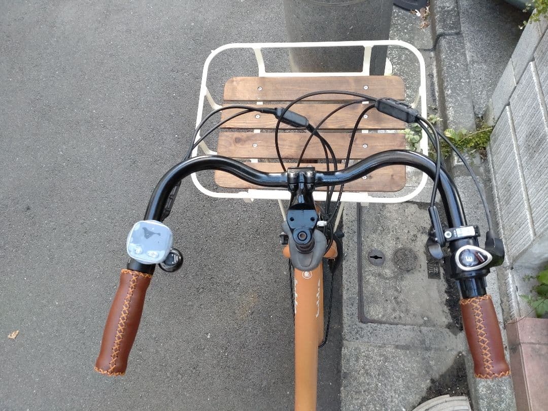 配送可★直接引渡可★カスタム【現行型ビッケモブ】電動アシスト自転車★３人乗子供乗