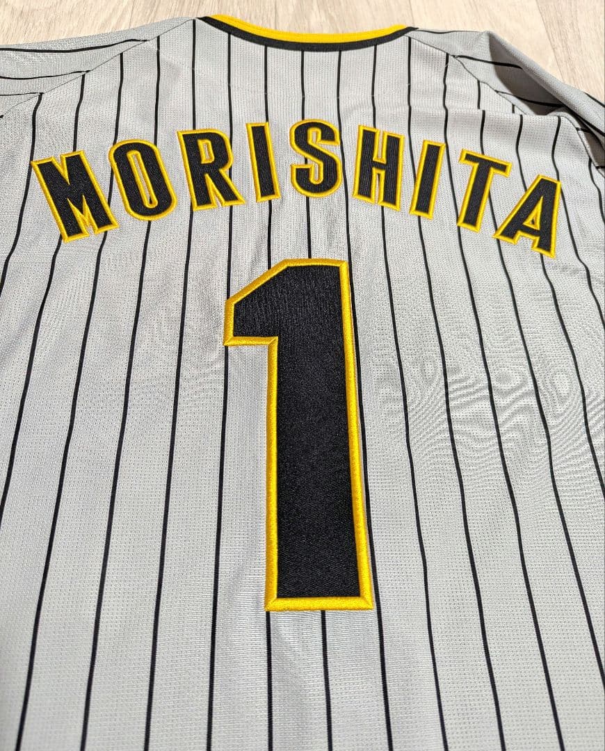 阪神タイガース　森下翔太　チャンピオンワッペン　ユニフォーム　Lサイズ　【美品】