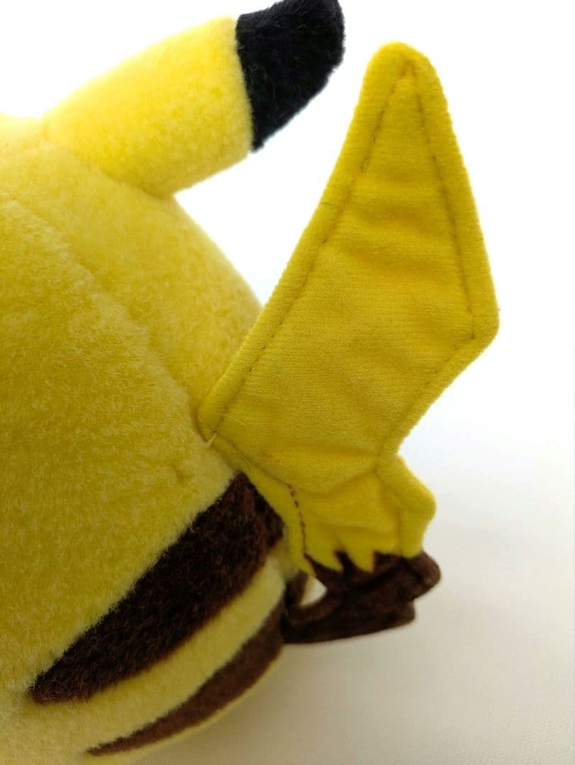 ピカチュウ おしゃべりピカチュウ　ふわふわ　ぬいぐるみ　初期　ポケモン　グッズ