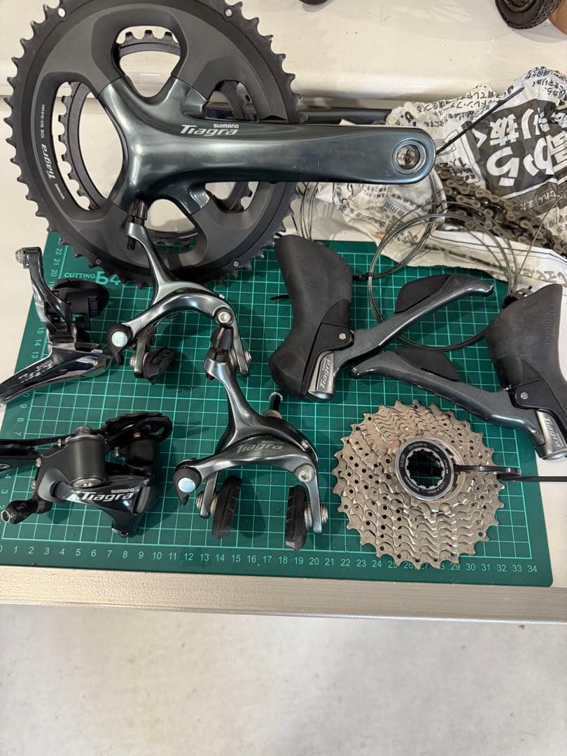 美品　SHIMANO ティアグラ R4700 リムブレーキ グループセット
