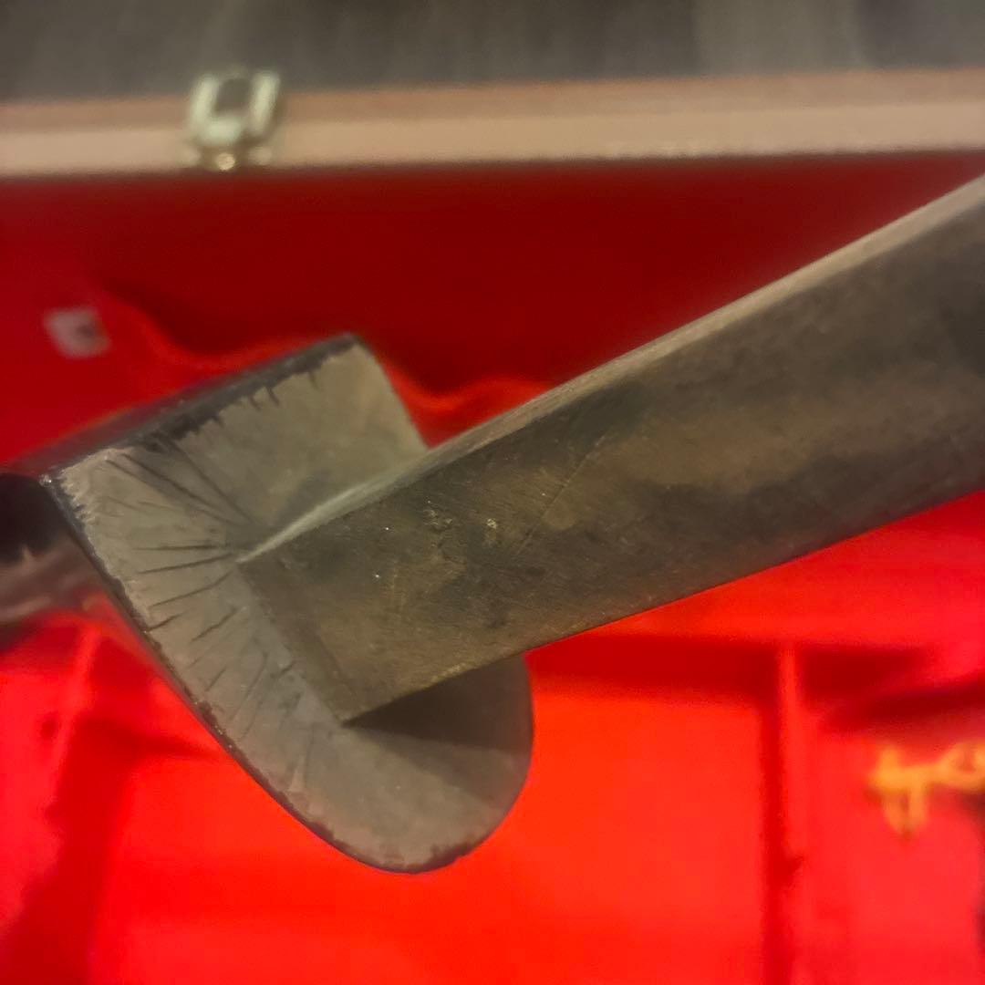 連休中に処分予定【紫檀？】三線