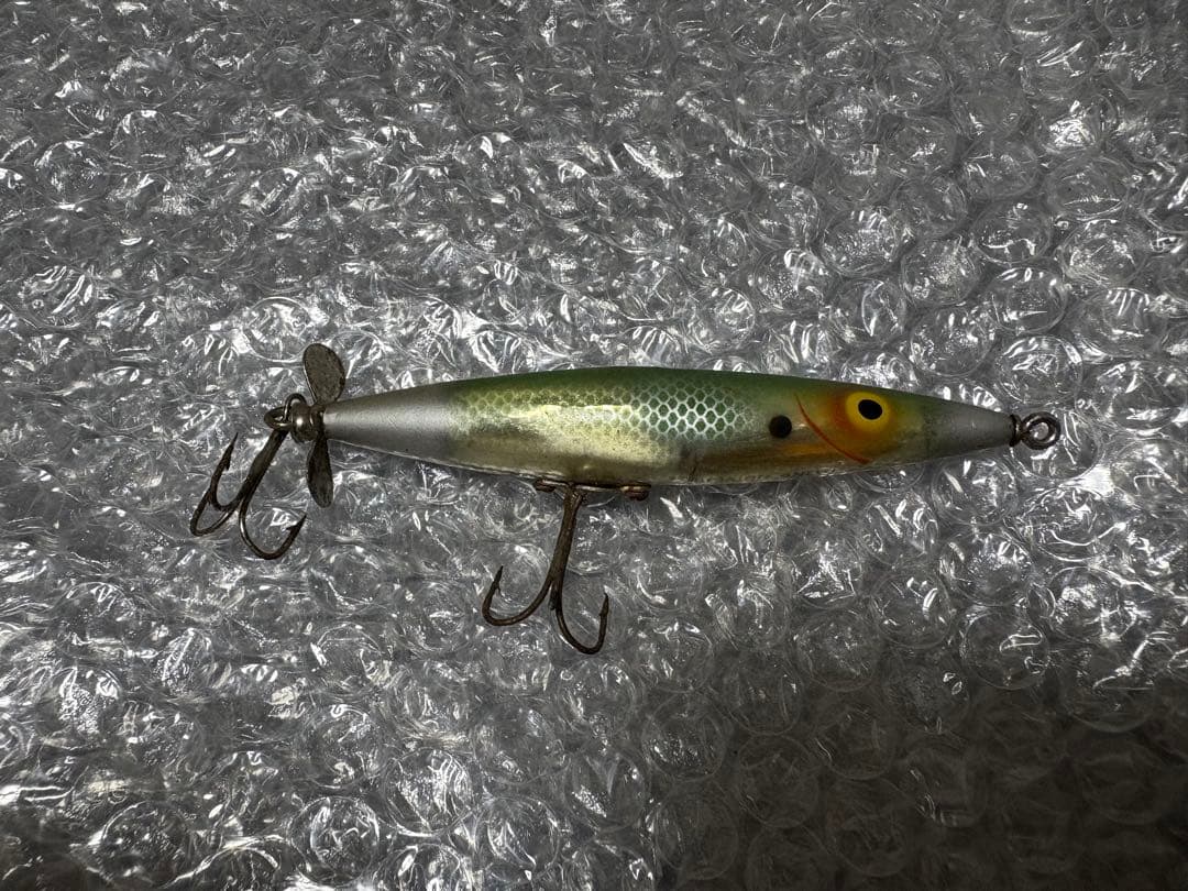 オールドヘドン　ダイイングクイーバー　初期モデル　丸ペラ　イエローアイ　ルアー