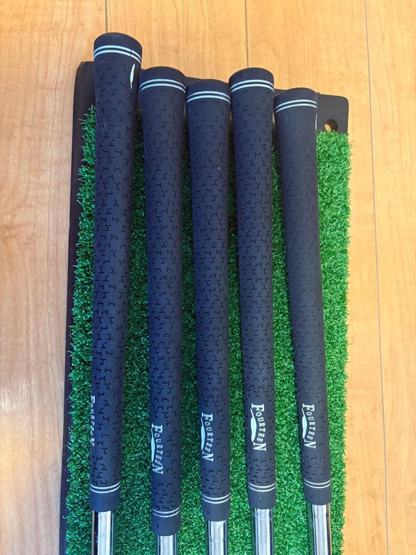 フォーティーン TB-5 フォージドアイアンセット（6、7、8、9、P）