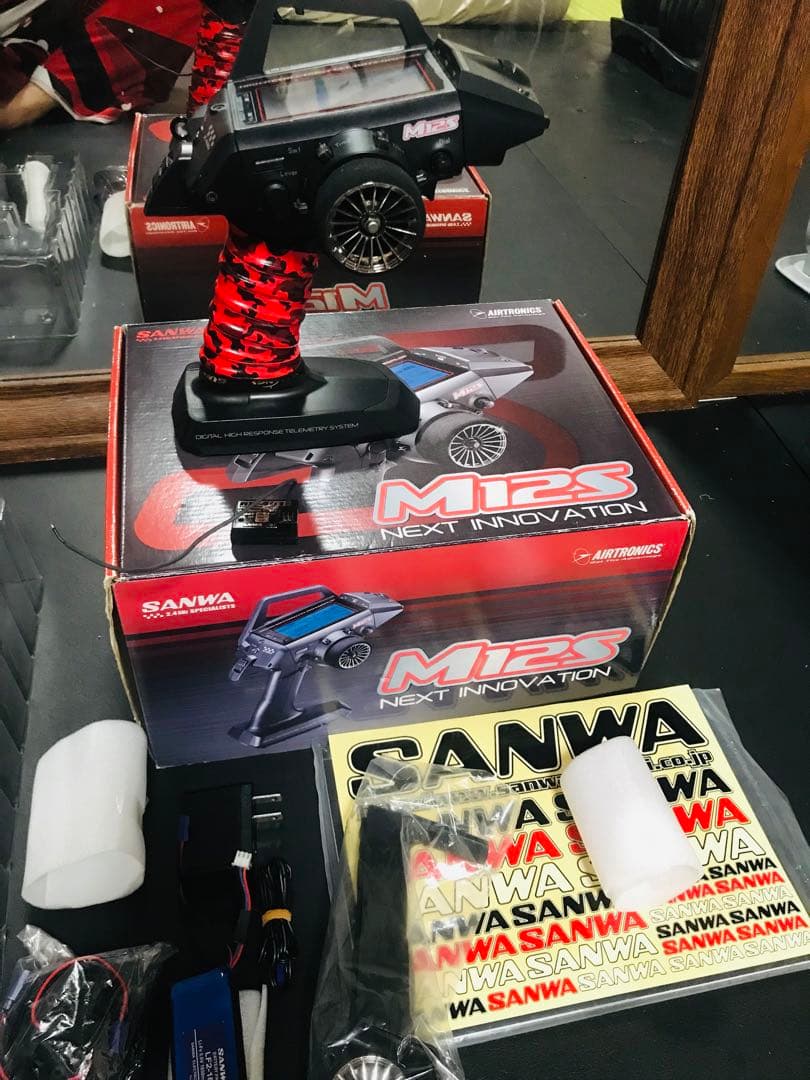 ま*き様 SANWA M12S 無線コントローラー